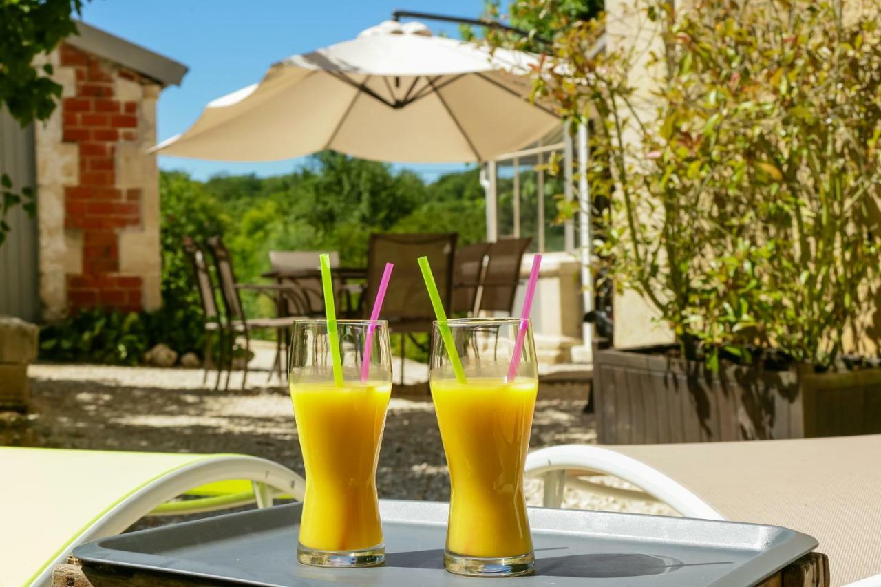 Maison Qui S'Y Frotte S'Y Pique Robert-Espagne エクステリア 写真
